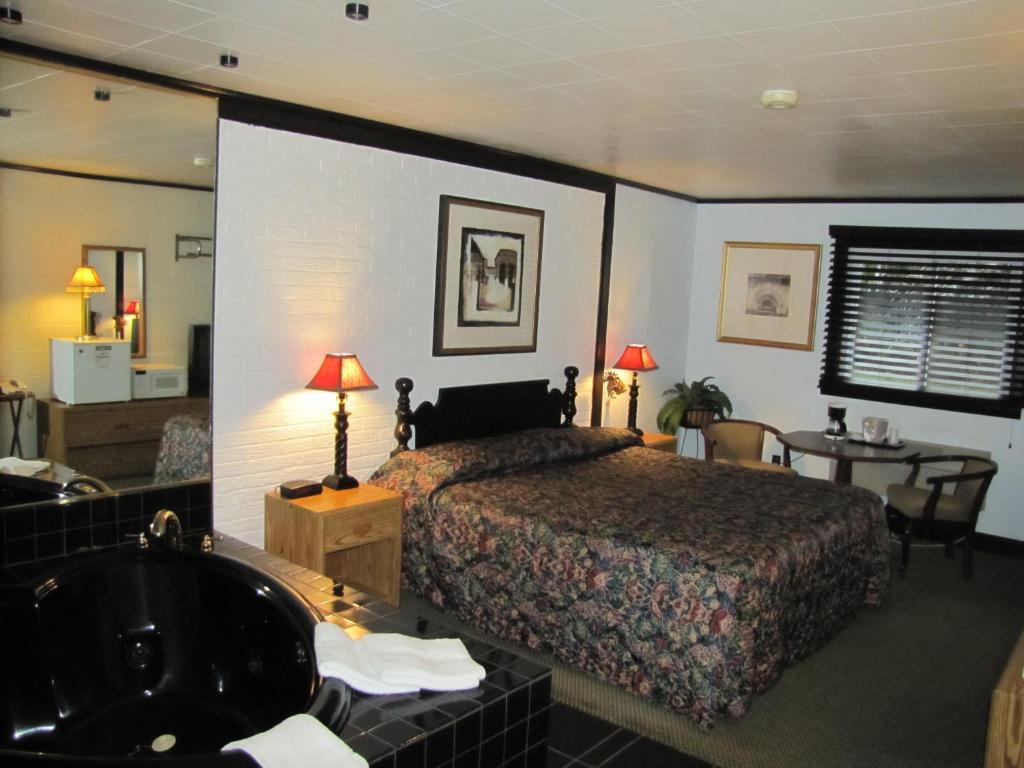 Colonial Inn Mercer-Grove City Habitación foto